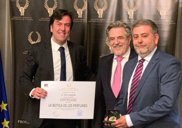 La Botica de los Perfumes galardonada con el premio Medalla de Oro a la imagen de marca